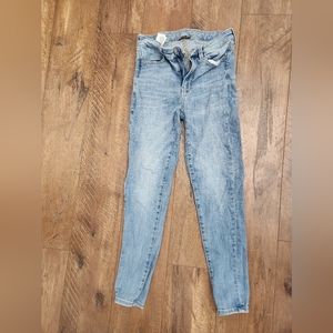 American Eagle Next Level Stretch Size 2 Jeans